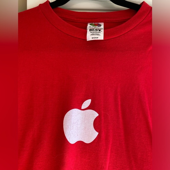 Early 2000s Vintage Fruit of the Loom Apple Computers Logo Graphic Tee Small 🍎 - Picture 2 of 4